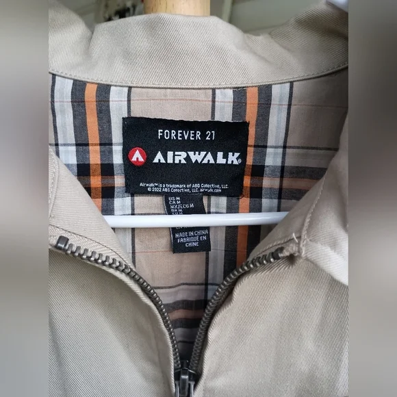 Airwalk Tan Women's Oversized Jacket with Colorful Patches_Med - Picture 4 of 10